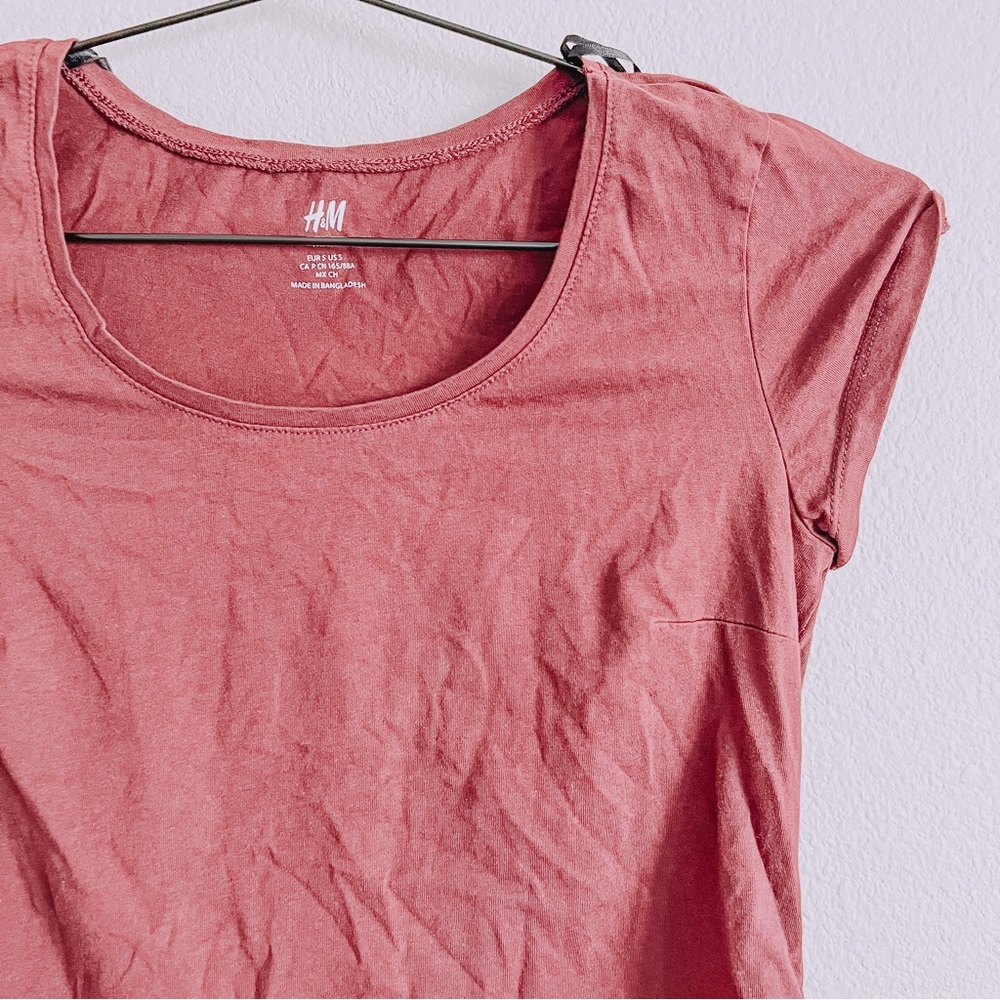 H&M Mama Plum Tee. Size Small